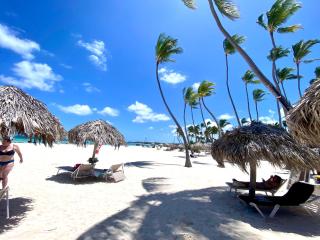 Madonna1 pool beach los corales Arenas de Bavaro - Punta Cana - 6