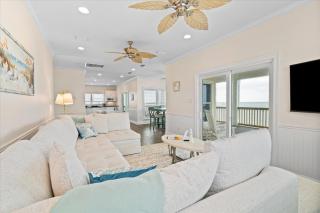 Shamrock Shores - GULF FRONT west end PET FRIENDLY property with room for everyone, 3 Master suites! home - Dauphin Island - 1