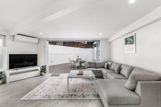 Upscale and Brand new 3BR in Remuera by Zodiak Stays - 0