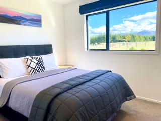 The Schist Cabin - Twizel - 2