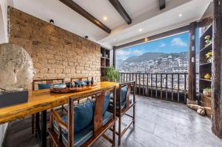 Jiuqi Tongnian High-end River View B&B - Fenghuang - 3