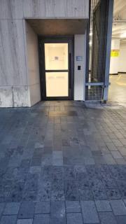3 Double Beds and 1 Single Bed and 2 Double Sofa Beds in a small 2 Bedrooms Penthouse - Auckland - 5
