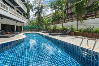 Patong Central Hostel - Patong Beach - 0