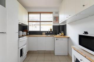 Lovely Leichhardt Local Living With Parking - Sídney - 6
