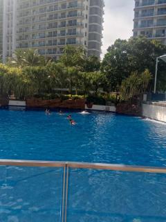 Azure Urban Resorts with Wave Pool Access - Manila - 9