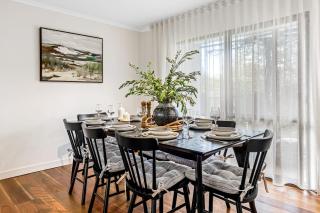 Bowral Beauty with Fire Place - Bowral - 9
