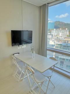 # Special Hotpl Central Location & Gwangalli Beach 3-minute walk & Mountain View - Busan - 4