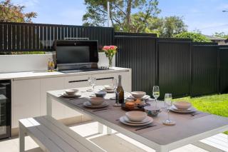 Coastal Retreat with Private Parking - Burraneer - 4