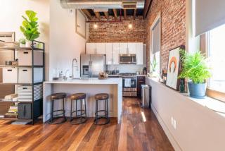 Stylish SOHO-Inspired Loft, 15 Min to NYC Times Square - 1