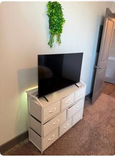 Luxury 1BR With Balcony Near Airport - Houston - 4