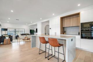 Sydney Harbour-Front Home With Views & Parking - Sydney - 7