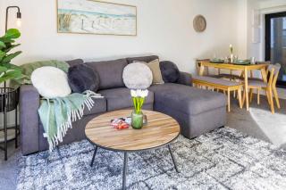 CBD 2BR with Backyard - Walk Everywhere - 0