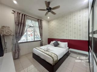 Bukit Indah 6pax Small gathering house BBQ - 6