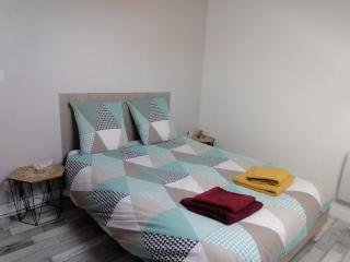 Appartement climatisé avec parking privé gratuit - Doué-la-Fontaine - 4