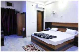 A PREMIUM Hotel Nirmala Palace Ayodhya Near Shri Ram Janmabhoomi and Hanuman Garhi - Railway Station - Restaurant & Parking Facilities - Prime Location With Luxury and Spacious Room - Book Now - Ayodhya - 2