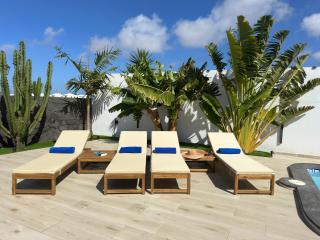 Villa Playa Blanca - Heated pool, AirCon - 1