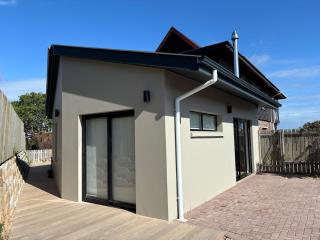 One on Albatros Road - Cape St Francis - 9