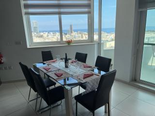 Modern apartment with distant sea view - St Julian's - 1