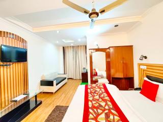 Hotel Nainii Moon Nainital - Walking Distance From Mall Road And Naini Lake with Lift - Wifi - Restaurant and Parking Facilities Available - BEST Luxury Hotel in NAINITAL - Nainital - 7