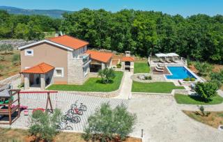 Villa Drazana - Makarska by Villas Guide - Perići - 0