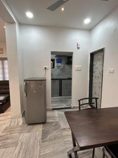 Guhan HomeStay- 2BHK Serviced Apartments - Full Furnished & Full Kitchen, WiFi & Balcony - Hyderabad - 6