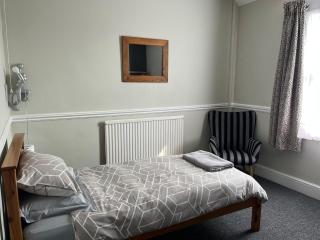 Bourton House - Rugby - 1