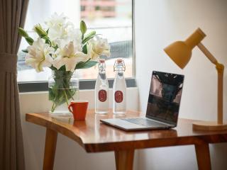 Horizon Bùi Viện Retreat - Exclusive Rooftop & Poolside Relaxation - Ho Chi Minh - 6