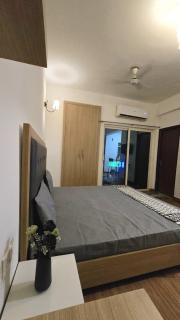 The Cozy Stay - Noida - 5