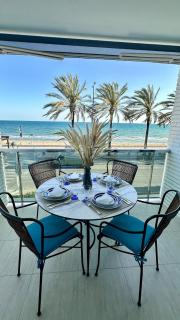 Primera linea de mar con párquing y piscina - Segur de Calafell - 8