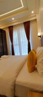 Lime Tree 1BHK Service Apartment Near Artemis, Sector 52 Gurgaon - Gurgaon - 5