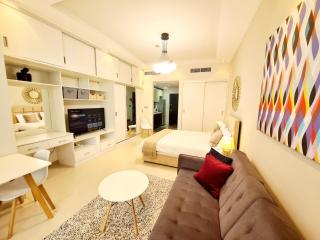 SUNRISE HOMES - Charming Studio near JBR Beach - Dubai - 0