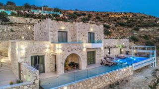 Nafsika Xenia - Odysseus - 8