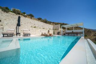 Nafsika Xenia - Odysseus - 7