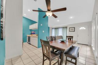 Relaxing and Spacious 2 bed 2 ba Short Walk to Beach A - 7