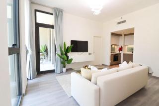 Golden Aura 1 Bedroom Apartment - 7