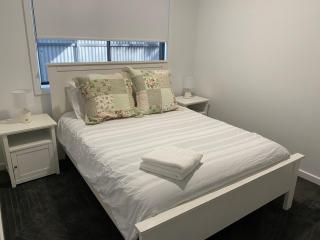 Beautiful On Broad in Central - Wagga Wagga - 7