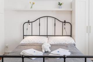 Bright downtown studio - 4