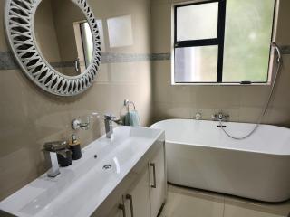 Eastern Road Executive Suites - 8