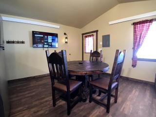 Fantastic Old West Cabin with All Commodities in Island Park, Idaho - 6