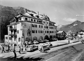 Hotel Dolomiti Schloss - 5