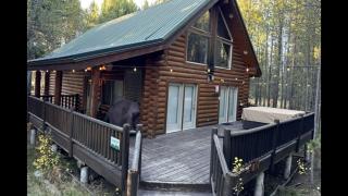 Outstanding Cabin with Hot-tub in Island Park, Idaho - Island Park - 0