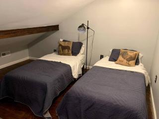 Sweet Chic Farm Cottage with Pool, Hot-Tub and Beautiful Sunsets in Maryland - Darnestown - 4