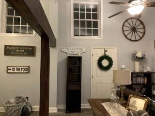 Sweet Chic Farm Cottage with Pool, Hot-Tub and Beautiful Sunsets in Maryland - Darnestown - 1