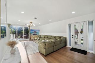 Riverfront A-Frame Retreat with Hot-Tub, Fire Pit and Dock in Maryland - La Plata - 2