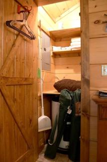 Charming Glamping Cabin, Explore WV! - - 9