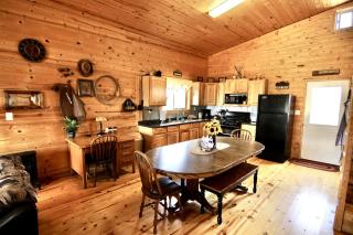 Rustic Cabin Rental with Porch at Foot of Abajo Mountains near Moab, Utah - Verdure - 5