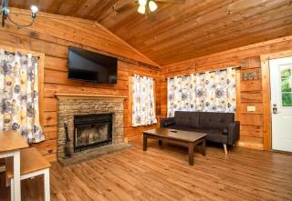 Romantic and Cozy Cabin Designed for Relaxation in Sevierville, Tennessee - Sevierville - 8