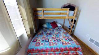 Spacious Seven-Person Cottage Rental with Covered Porch near Moab, Utah - Blanding - 9