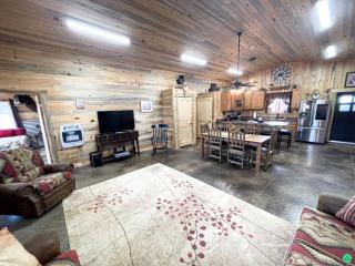 Fantastic Cabin with Fire Pit and Barbecue in Monticello, Utah - Verdure - 3