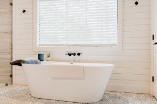 Classy Cabin Beautifully Design with Spa in Broken Bow, Oklahoma - Broken Bow - 2
